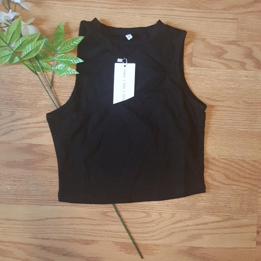 Cut Out Crop Top - Picture 5 of 7